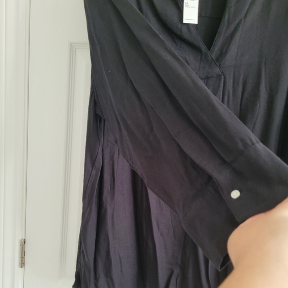 Black cross front blouse - Picture 4 of 5